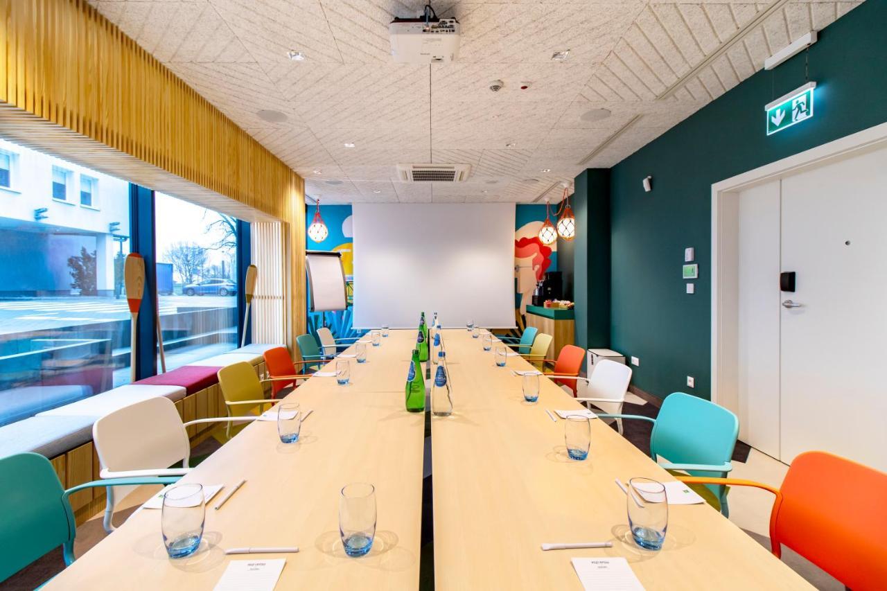 Ibis Styles Warszawa Centrum Ngoại thất bức ảnh